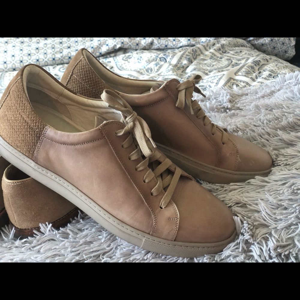 Kenneth Cole Men’s leather sneaker 10.5